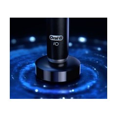 "Oral-B iO 9 White Electric Toothbrush - Experience Superior Dental Care and Whiter Teeth!"